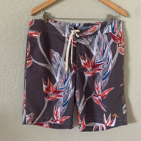 Tommy Bahama Board shorts NEW Sz 34 Swim Trunks - Picture 1 of 8